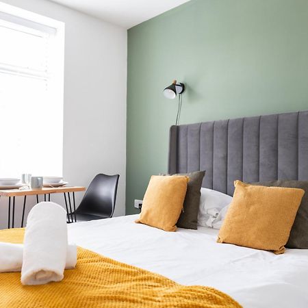 Bay City Studio Apartments Cardiff Extérieur photo